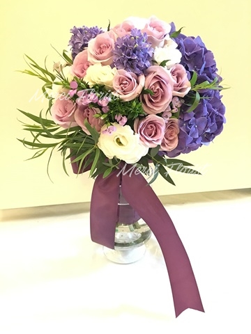 **HGHCRS PP01** Purple Hydrangea Hyacinthus Ocean Song White Eustoma Round Bridal Bouquet