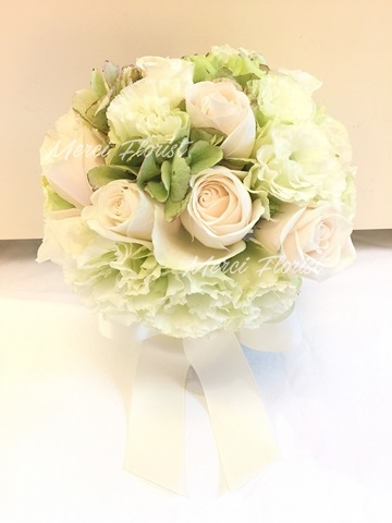 **HGRSEU WH03** Green Hydrangea Cream Rose Green Eustoma Round Bridal Bouquet